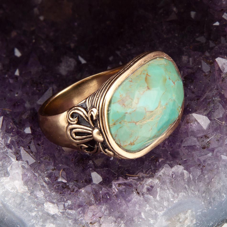 Bague imposante ovale en turquoise bleue