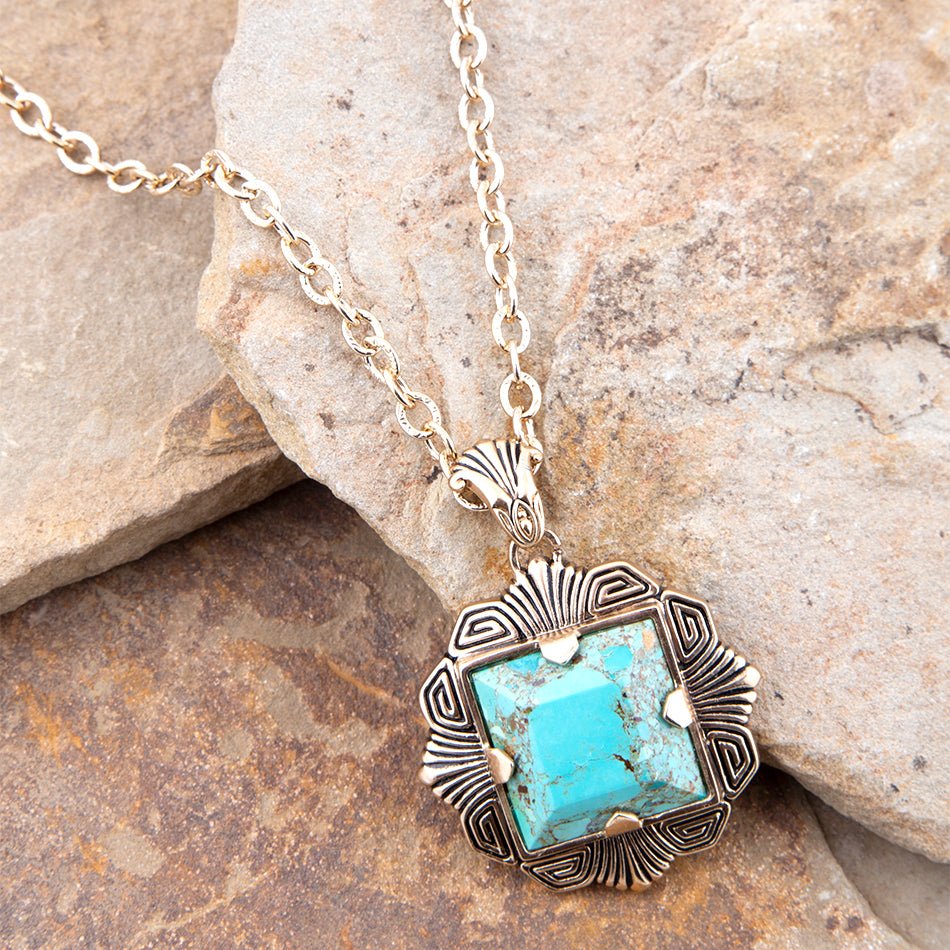 Collier Pendentif Carré Turquoise Bleue Doré
