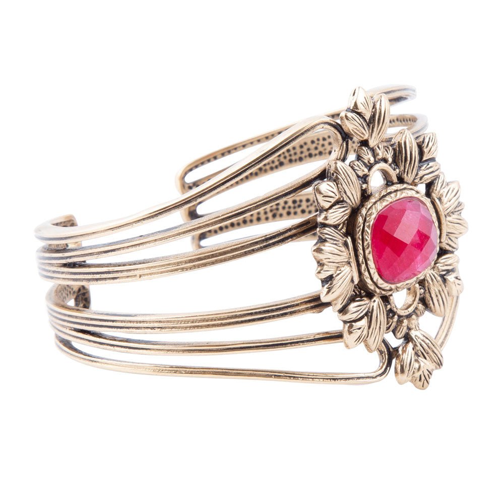 Bordeaux Quarz und bronzenes kunstvolles Armband