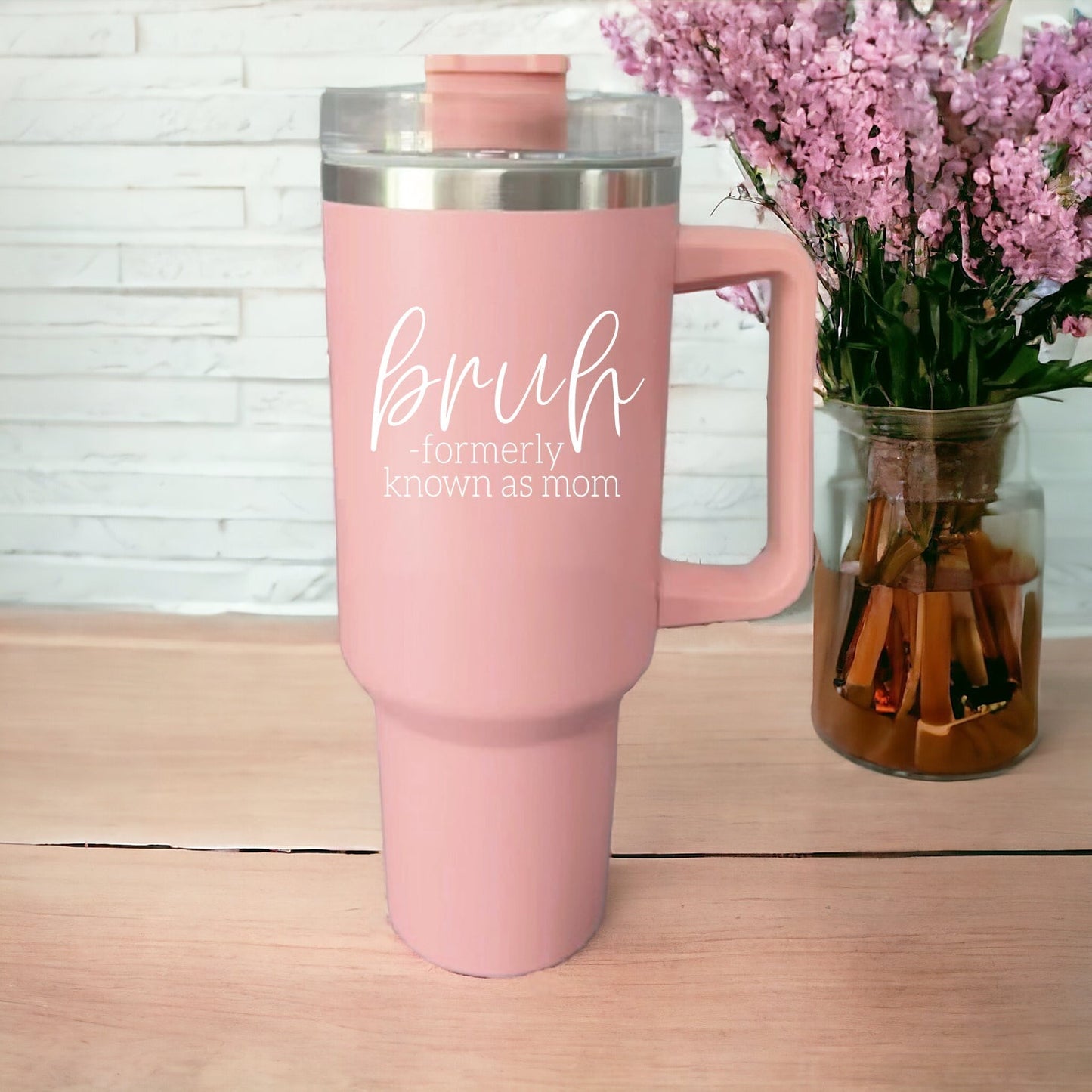 Gobelet isotherme rose de 1,2 L avec poignée, couvercle et paille, Tasse "Bruh Mom" humoristique