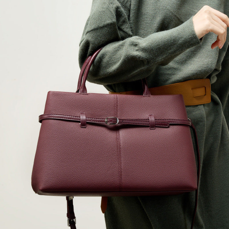 New SpringSummer High-Capacity Commuter Platinum Womens Bag