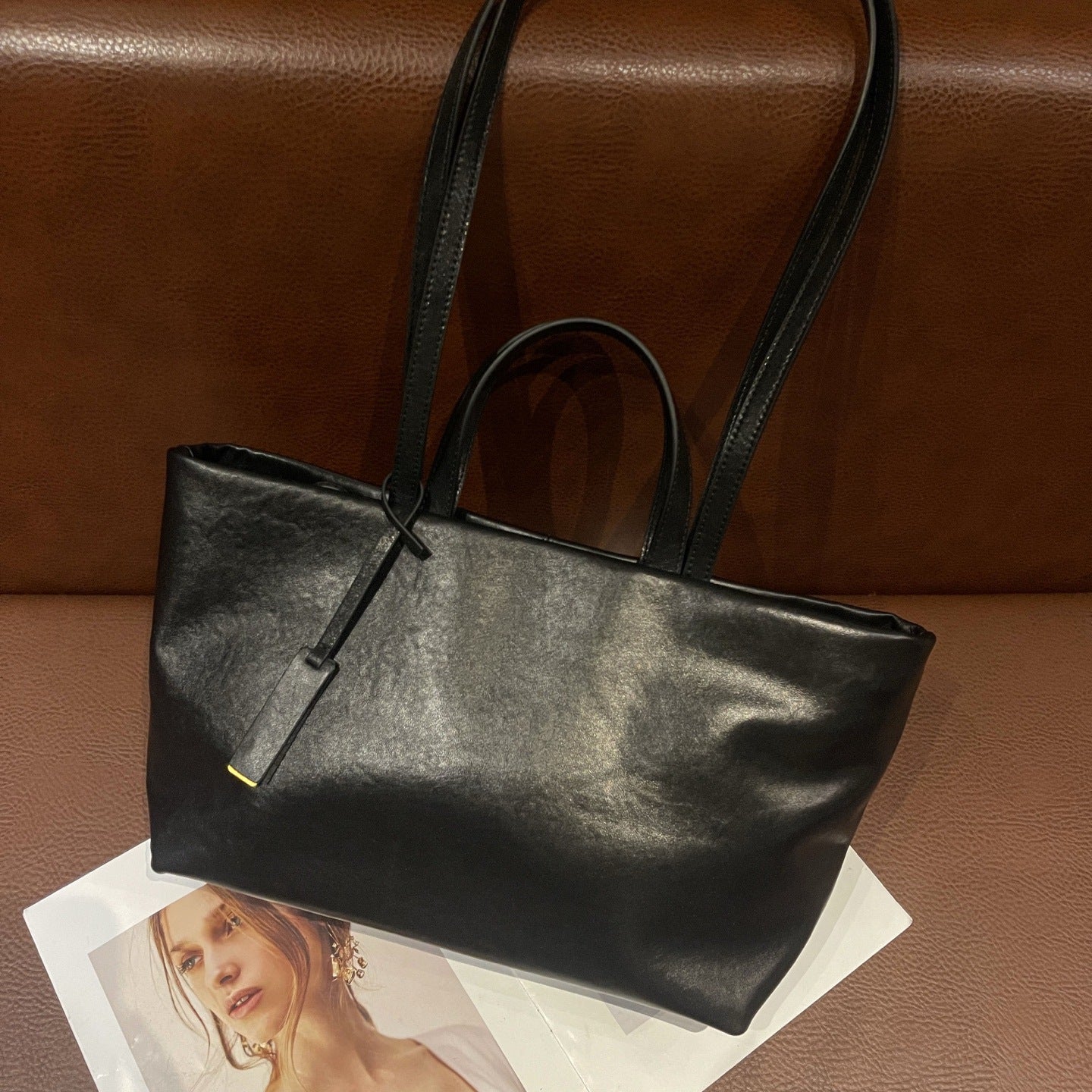 New Genuine Leather Women's Bag, Underarm Single-shoulder Cross-border First-layer Cowhide Tote, Niche Crossbody, Vintage Soft Leather, Large Capacity