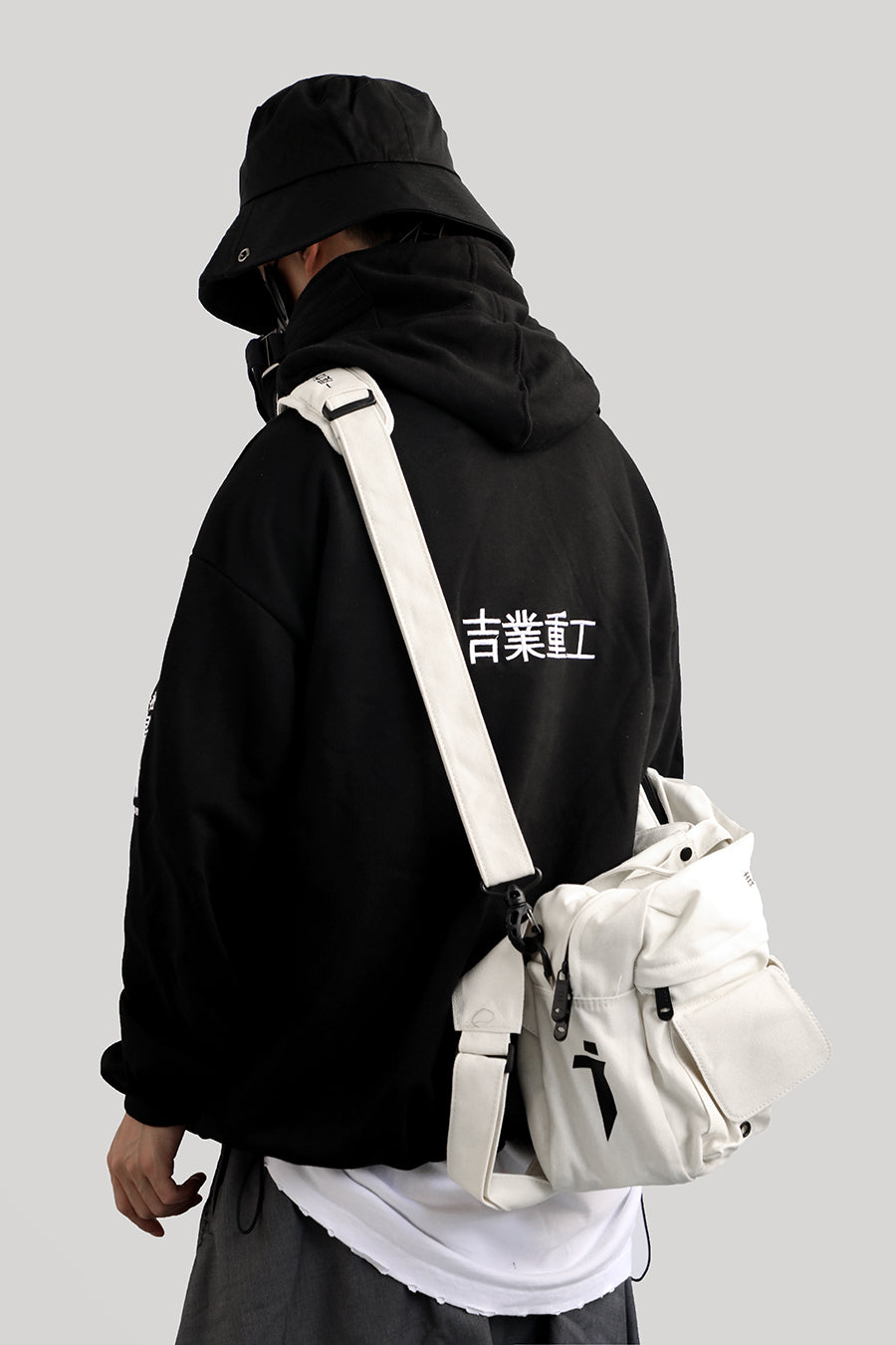 Sweat à capuche HiH6 Black I-Tech