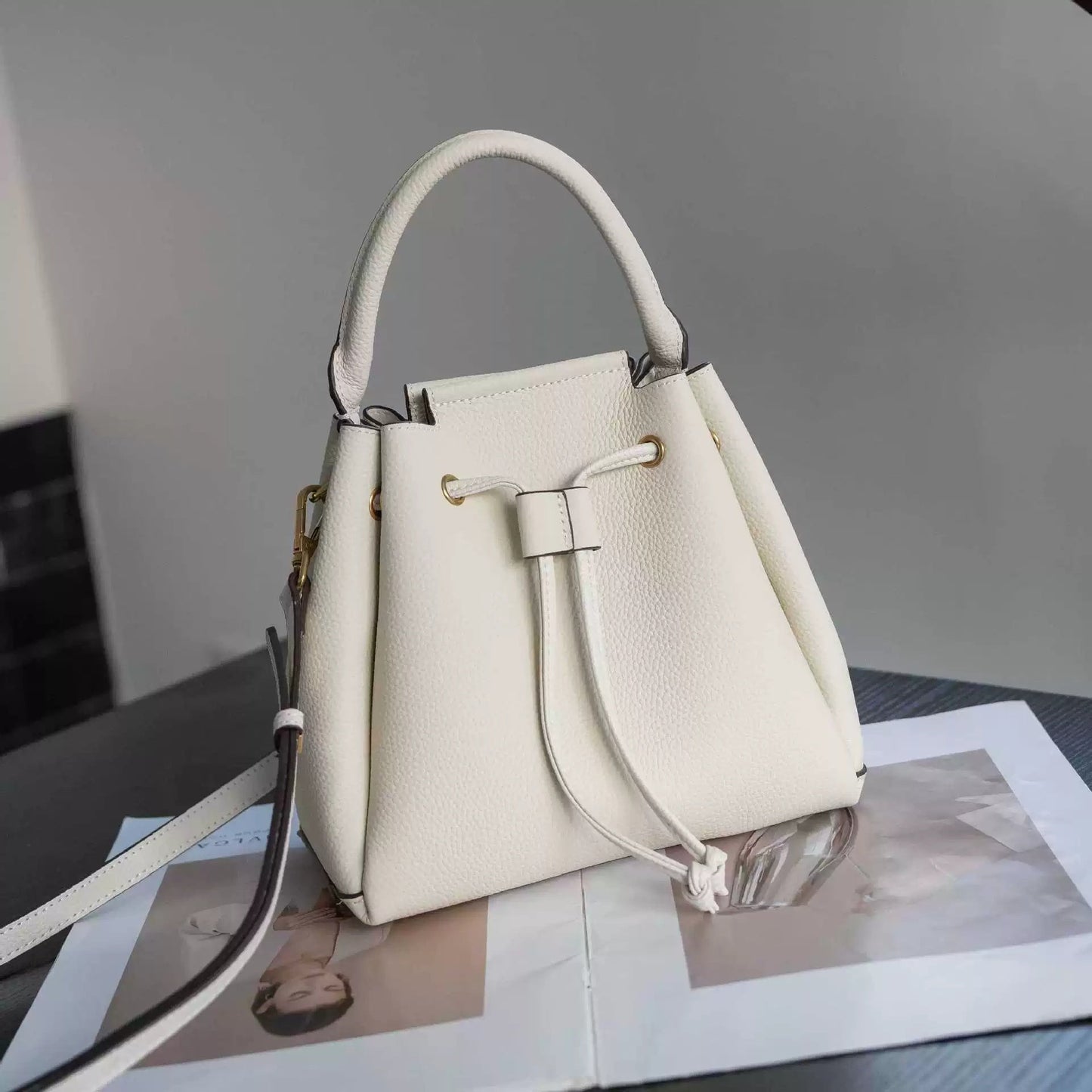 Cross-border TOGO Top-grain Leather Drawstring Bucket Bag For Women, 2026 New Large-capacity Versatile Genuine Leather Handbag