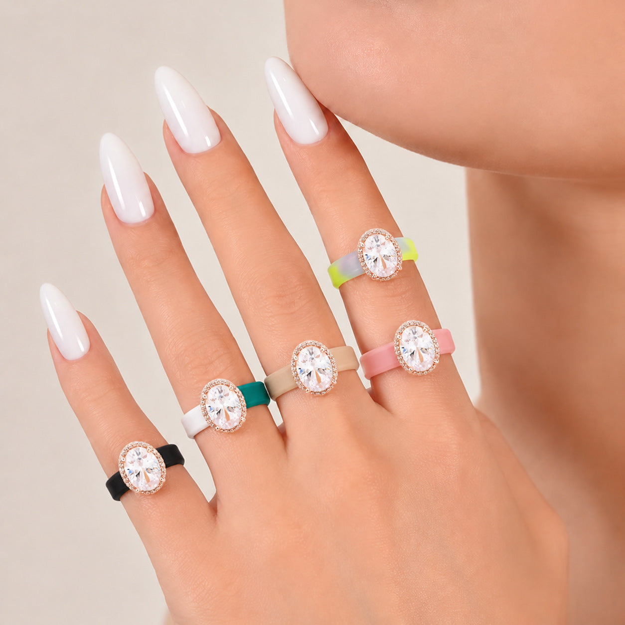 Niche Silicone Ring With Zircon Inlays
