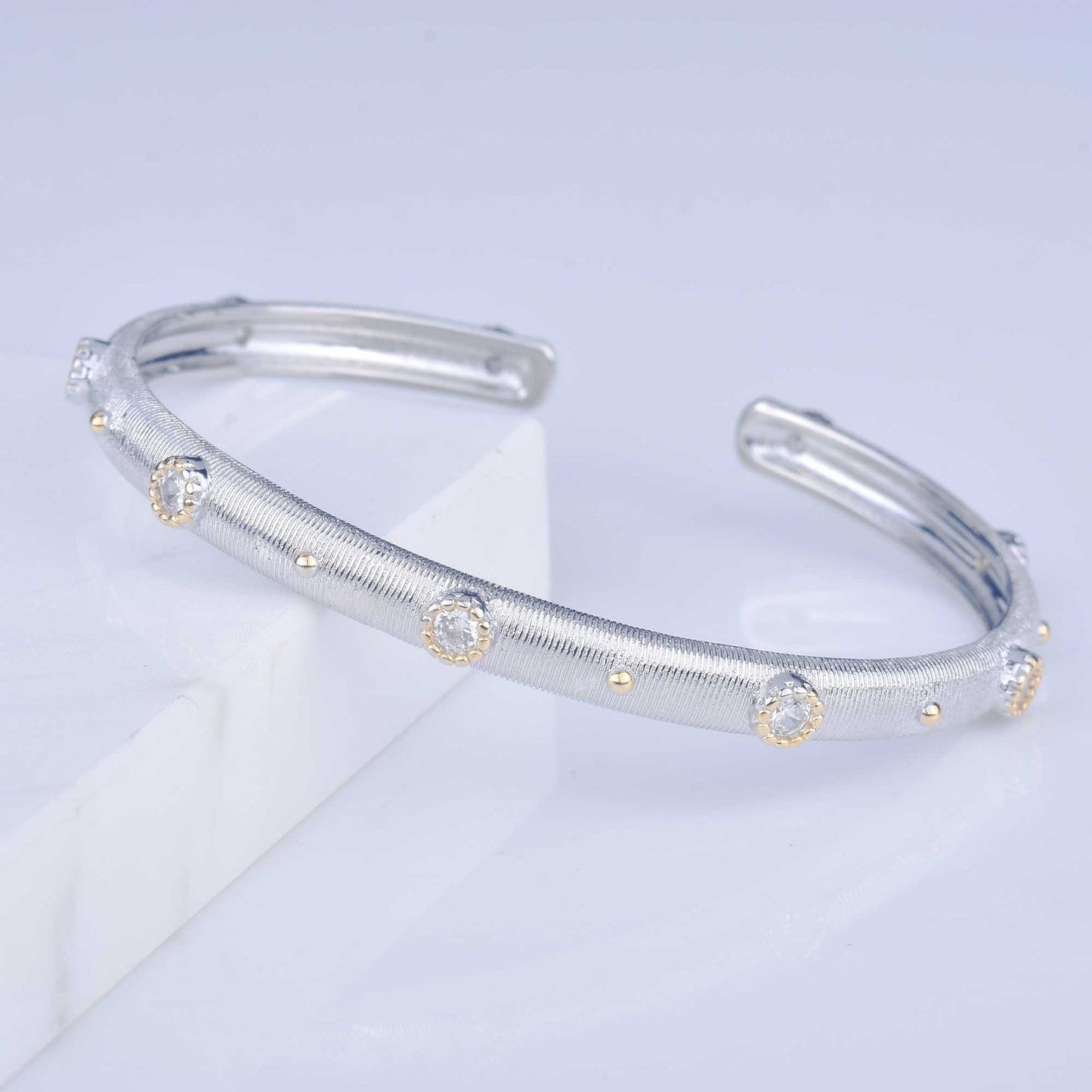 Vintage Brushed Texture Open Cuff Bangle For Women, Gold Tone Clear Tone Simulated Zirconia Star Dot Inlay Light Luxury Daily Commute Hand Jewelry