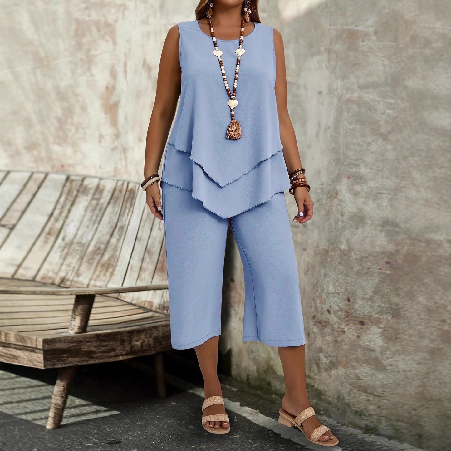 Casual Solid-Colored Sleeveless Top And Cropped Pants Two-Piece Set