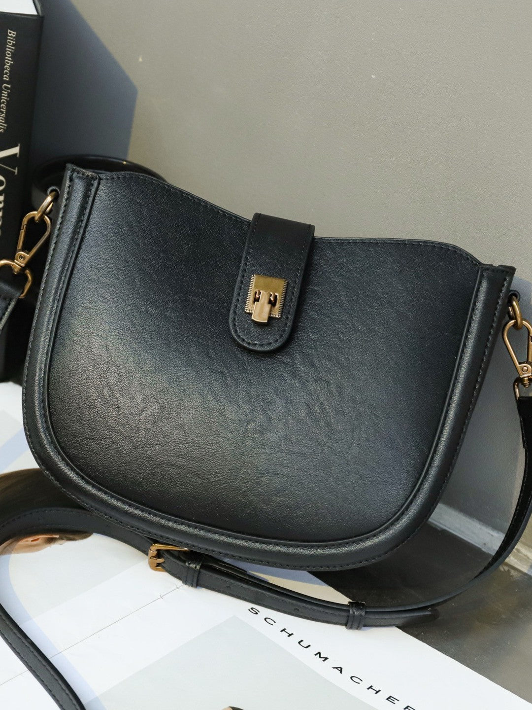 Genuine Leather Women's Bag, Top-layer Cowhide Saddle Bag, High-end Feel Genuine Leather Single Shoulder Half-moon Bag, Commuter Crossbody