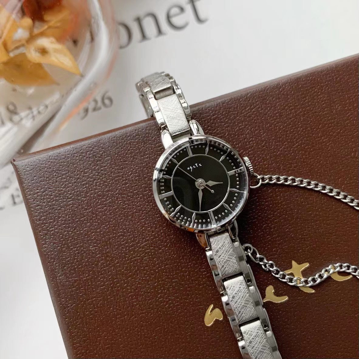 Vintage Square Watch For Women A Dainty Mini Square Design With A Wheat-sheaf Motif