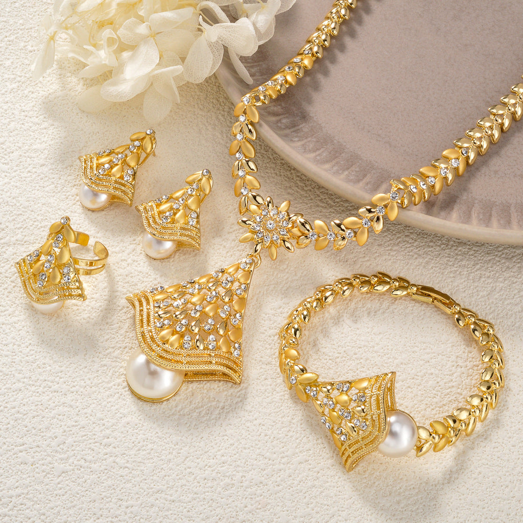 Jewelry 18k Gold-Plated Leaf Necklace