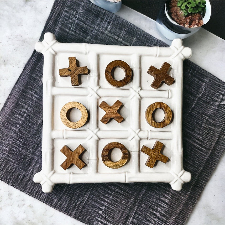 Keramik-Tic-Tac-Toe-Spiel, Bambus-Imitat-Brett mit Akazienholzfiguren, Deko
