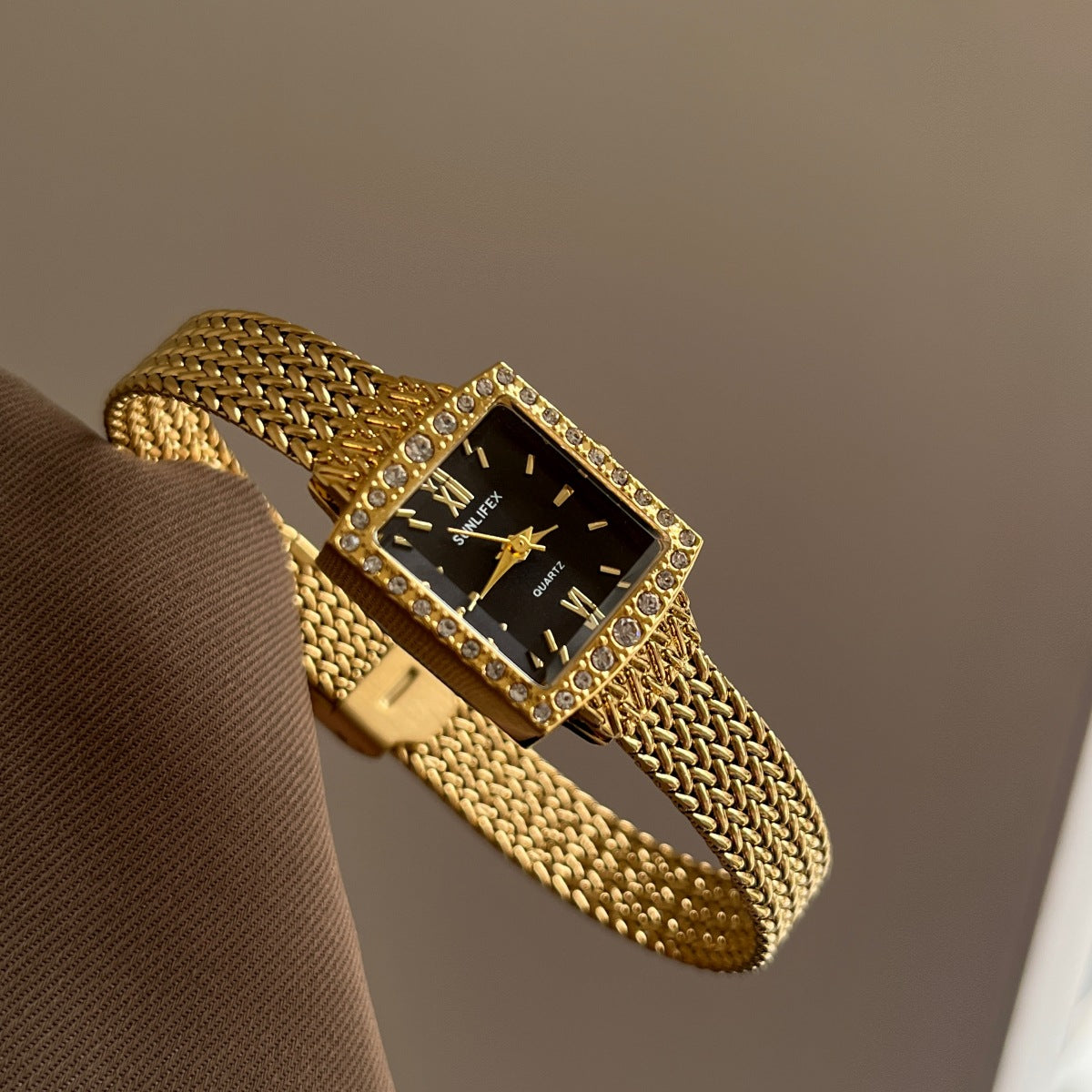 Chanel-style Vintage High-end Mother-of-pearl Watch For Women