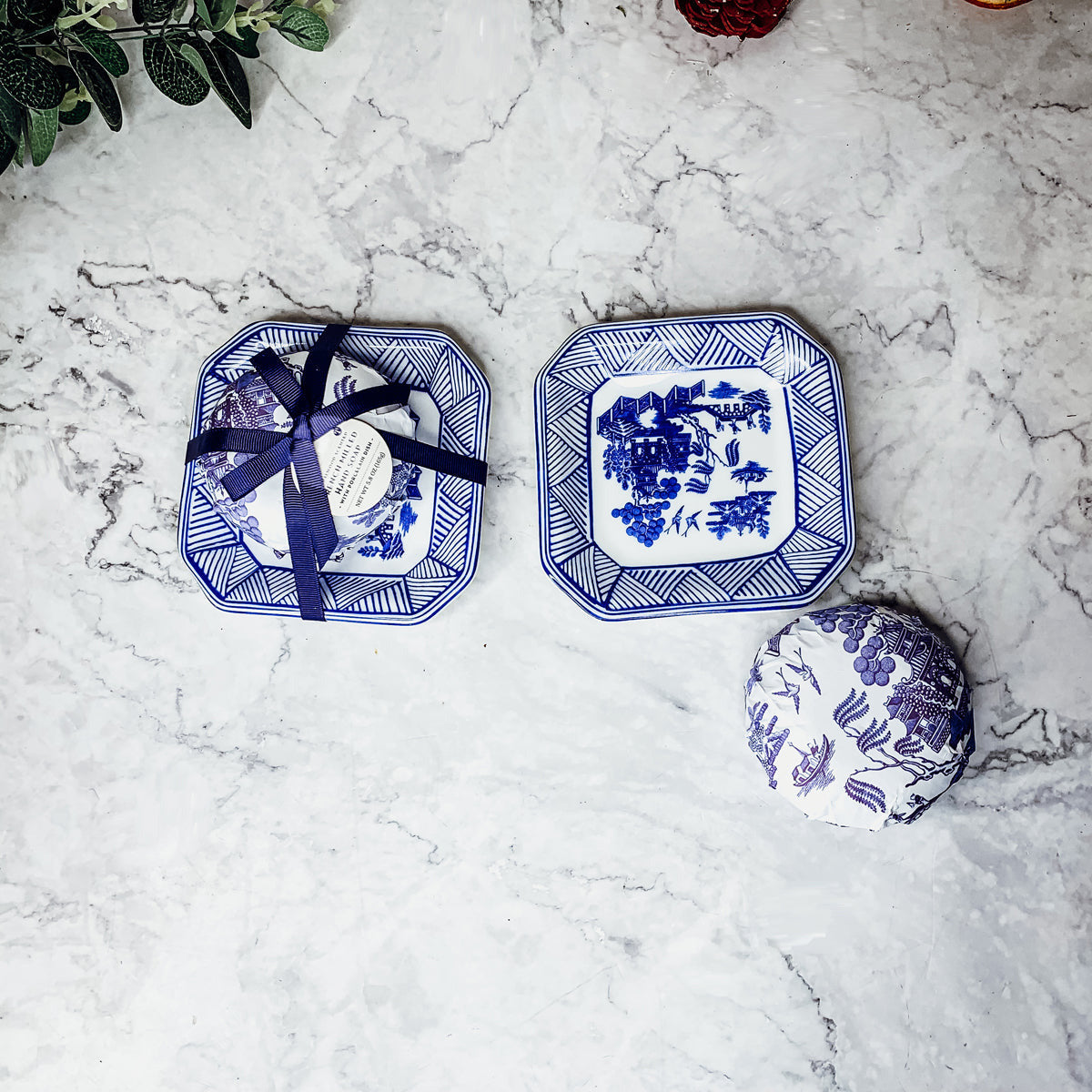 Seifenschale und Schmuckschale im Chinoiserie-Stil – Dekoratives Seifenablage-Geschenk aus Keramik