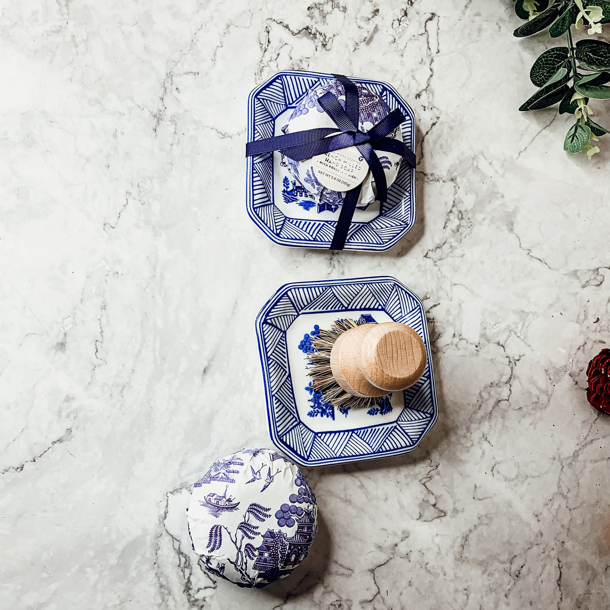 Seifenschale und Schmuckschale im Chinoiserie-Stil – Dekoratives Seifenablage-Geschenk aus Keramik