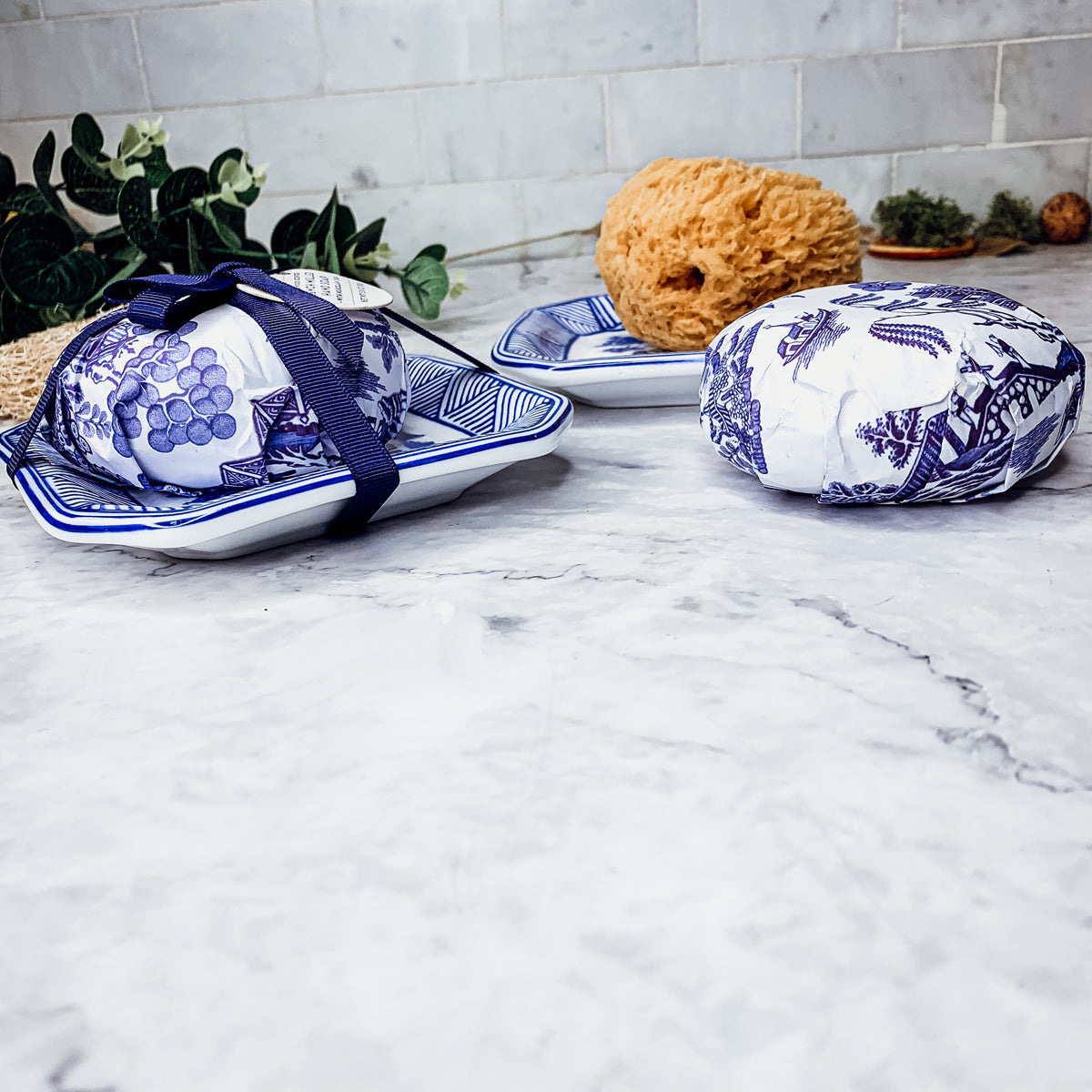 Seifenschale und Schmuckschale im Chinoiserie-Stil – Dekoratives Seifenablage-Geschenk aus Keramik