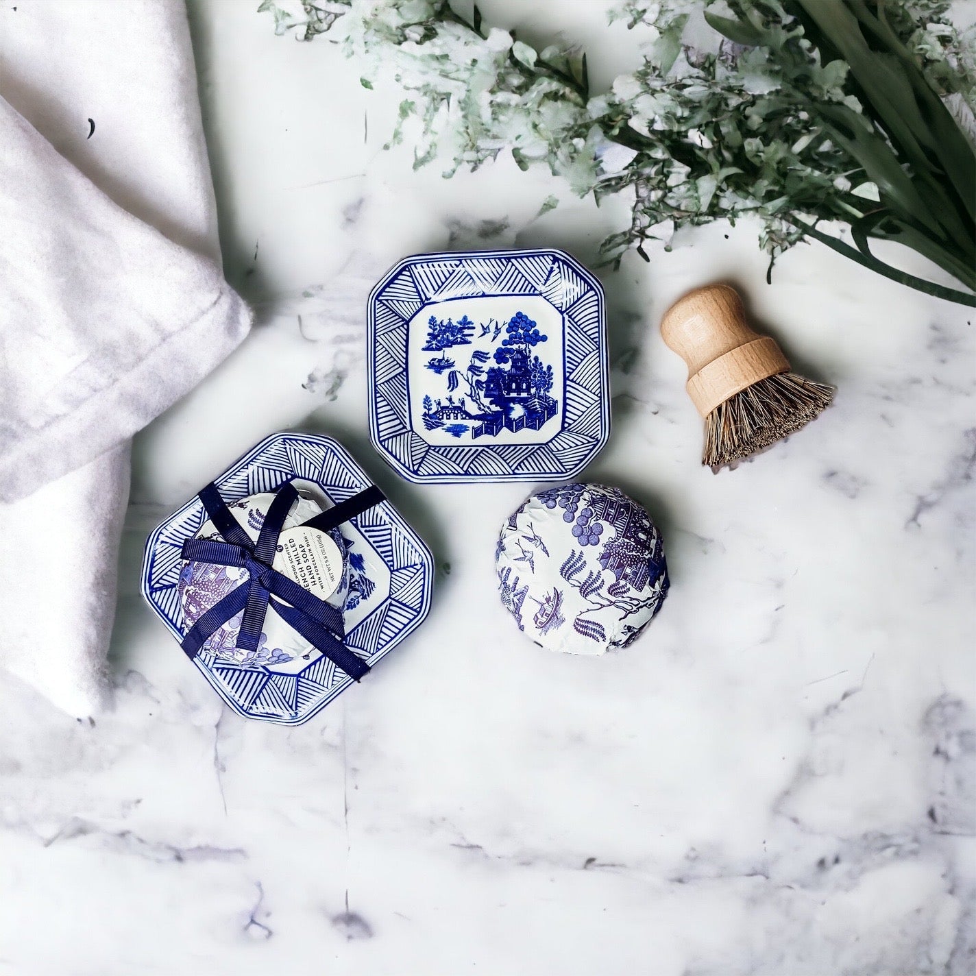 Seifenschale und Schmuckschale im Chinoiserie-Stil – Dekoratives Seifenablage-Geschenk aus Keramik