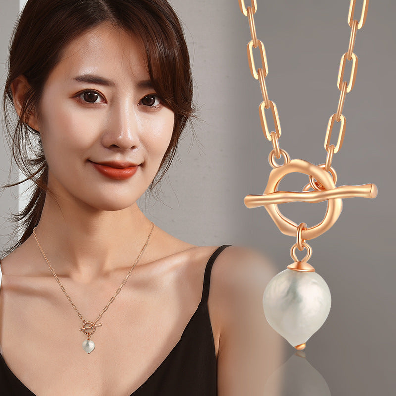 Dainty Interlocking Ring Mother Of Pearl Heart Necklace For Women, Minimal European Cold Style Adjustable Collarbone Chain, Elegant Long Sweater Chain Fashion Jewelry