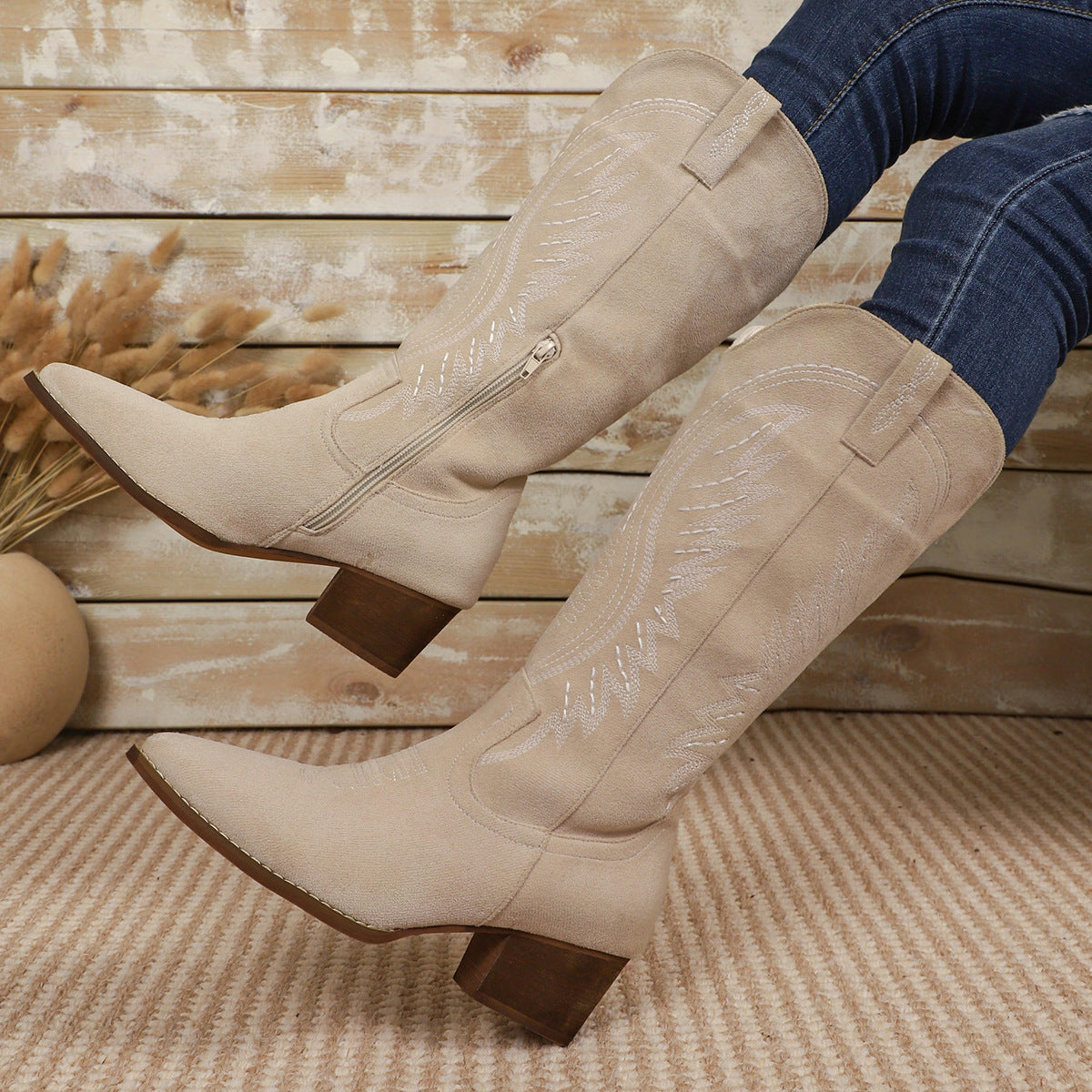 Embroidered Western-Style High-Top V-Neck