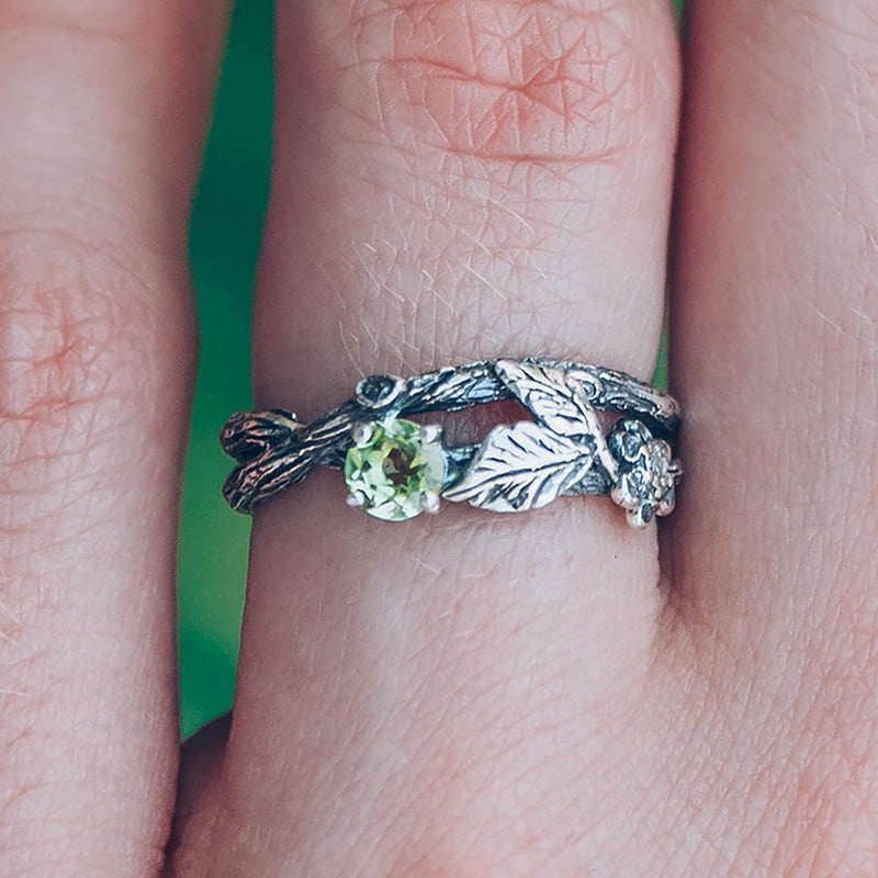 Retro-style Fashion Ring In Antique Silver Finish With Branch-like Design And Zircon Inlay