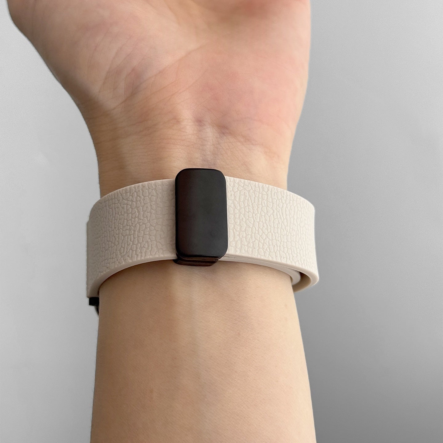 Lychee-pattern Silicone Magnetic Sports Watch Strap