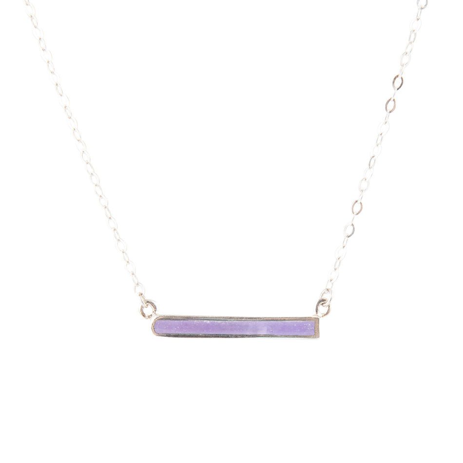Collier barre d'améthyste délicat
