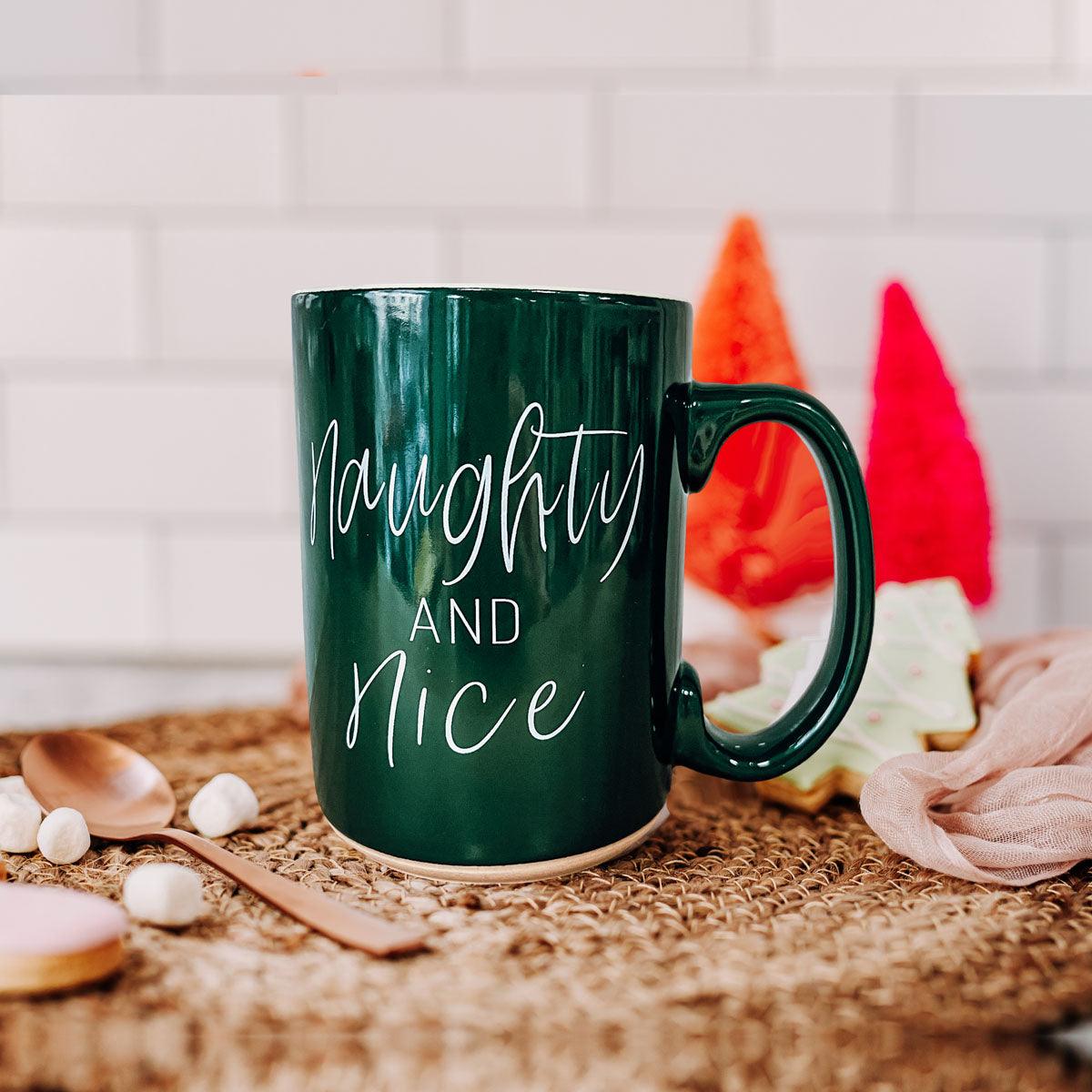 Weihnachts-Keramiktasse „Mama braucht eine stille Nacht“ Lustige Feiertags-Kaffeetasse Geschenk