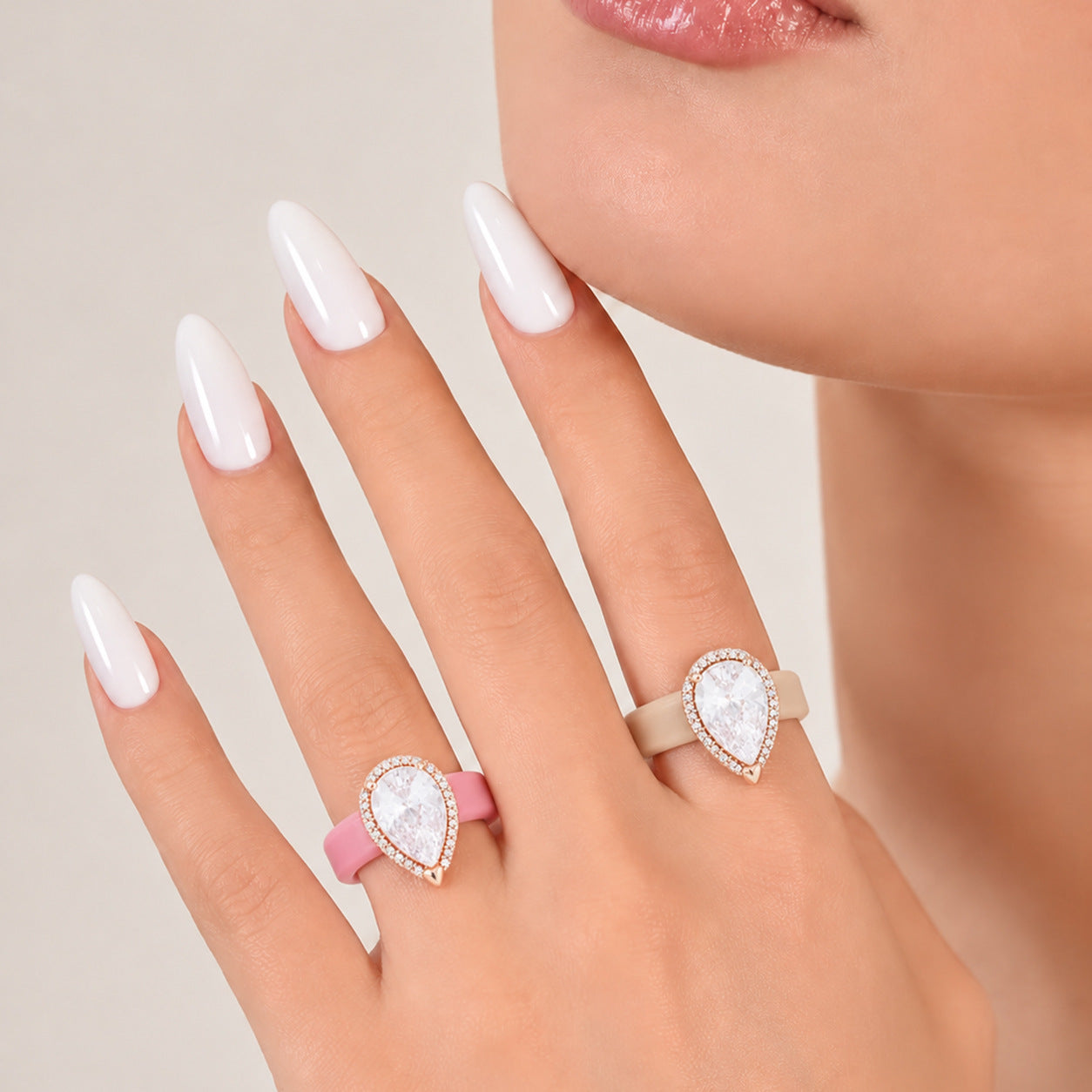 Silicone-inlaid Water-drop-shaped Zircon Ring