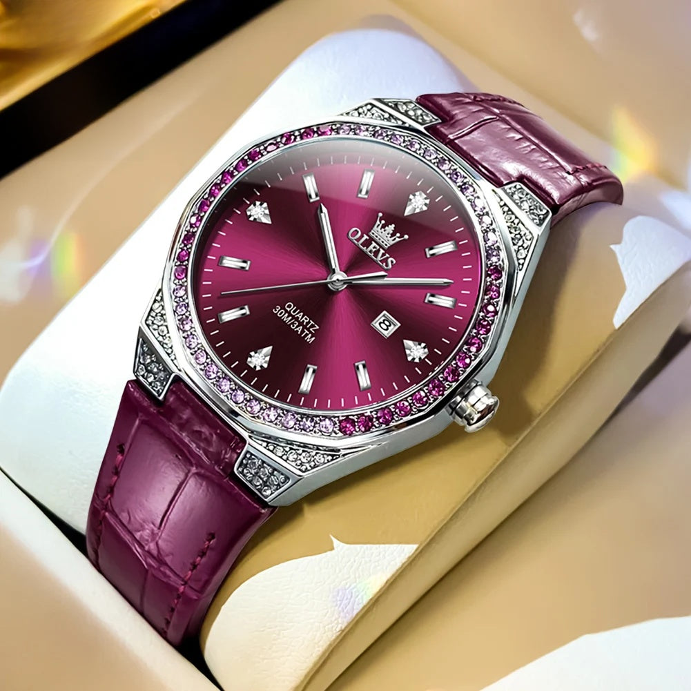 Montre de luxe femme en cuir rose doré avec lunette en cristal