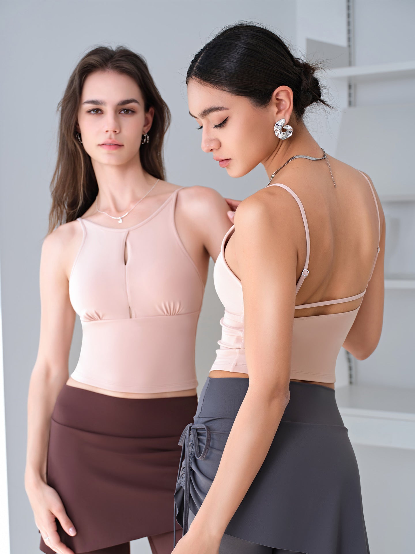 Women's Shock-Absorbing Slim-Fit Sports Bra, Hollow Out, Stretchy Tight, Open-Back Design Camisole Tank Top For Women