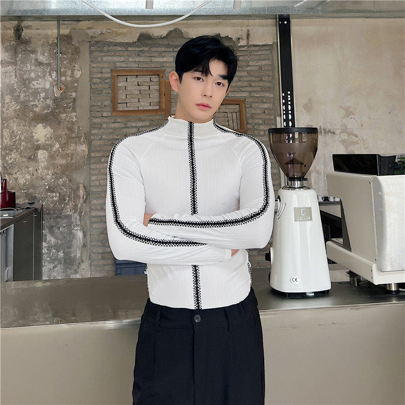 Autumn Niche Collection Statement Top With A Stand-up Collar And Visible Stitching