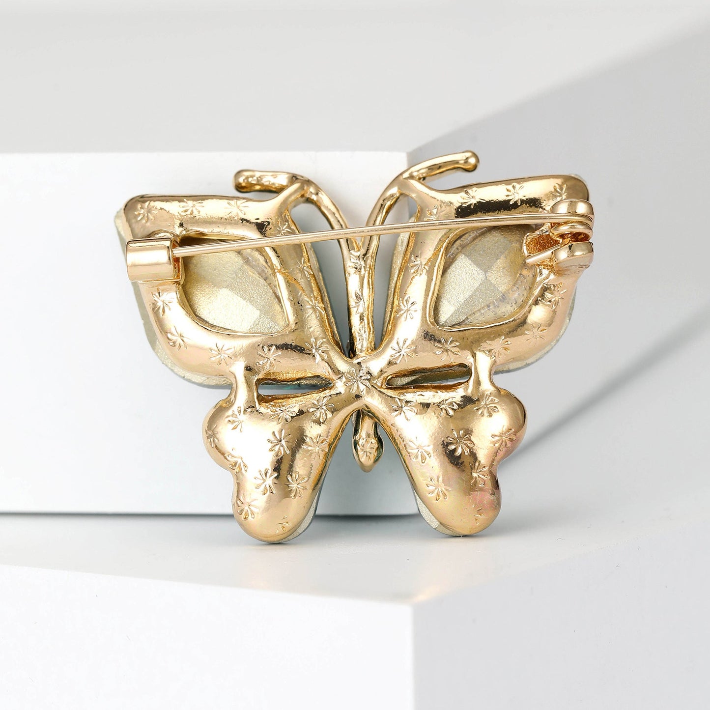 Fashionable Diamond-Encrusted Small Crystal Glass Butterfly Brooch