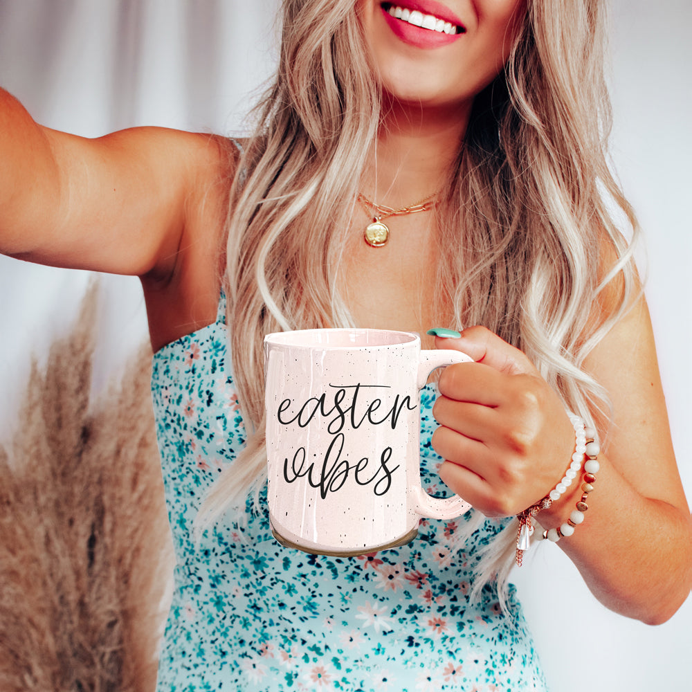Ostern Frühling Keramik Kaffeetasse 473ml Pastellblau Rosa Großer Bräunlicher Sockel Geschenk
