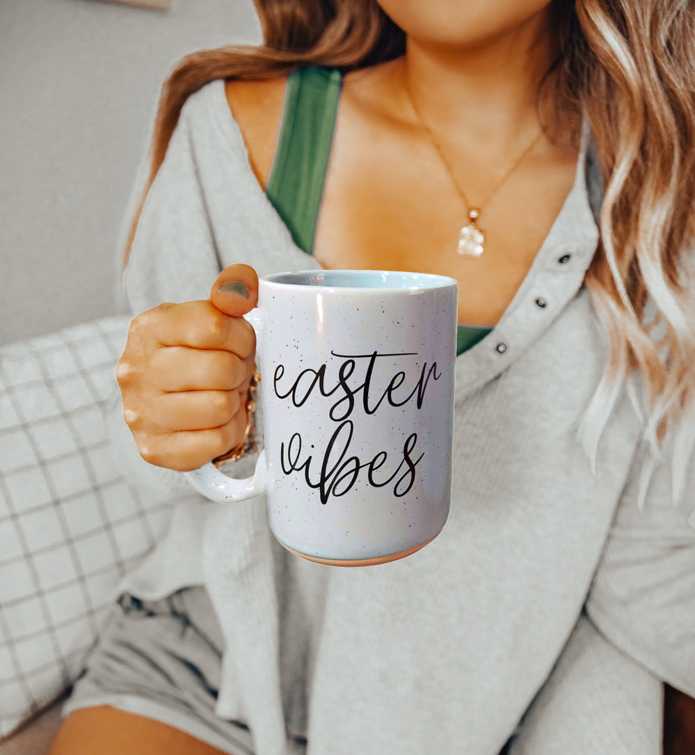 Ostern Frühling Keramik Kaffeetasse 473ml Pastellblau Rosa Großer Bräunlicher Sockel Geschenk