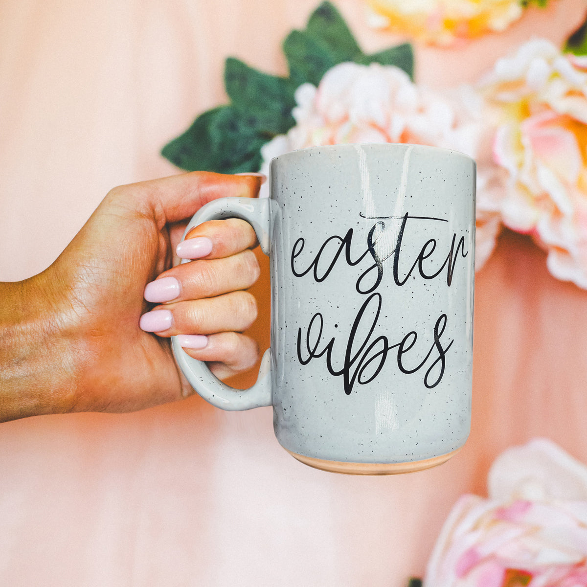 Ostern Frühling Keramik Kaffeetasse 473ml Pastellblau Rosa Großer Bräunlicher Sockel Geschenk