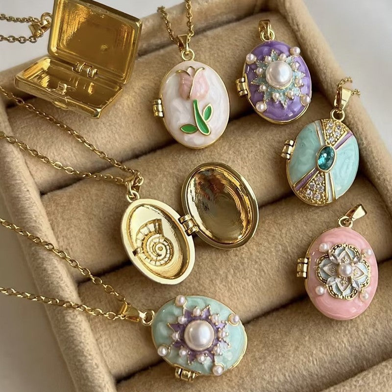 Personality Trend Retro Painted Necklace Pendant