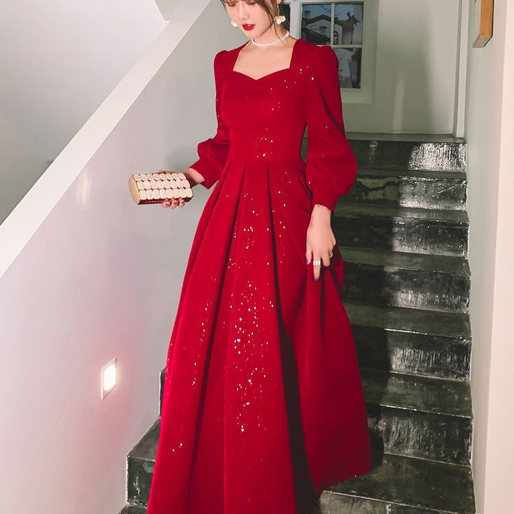 Evening Gown For Banquetselegant And Sophisticated