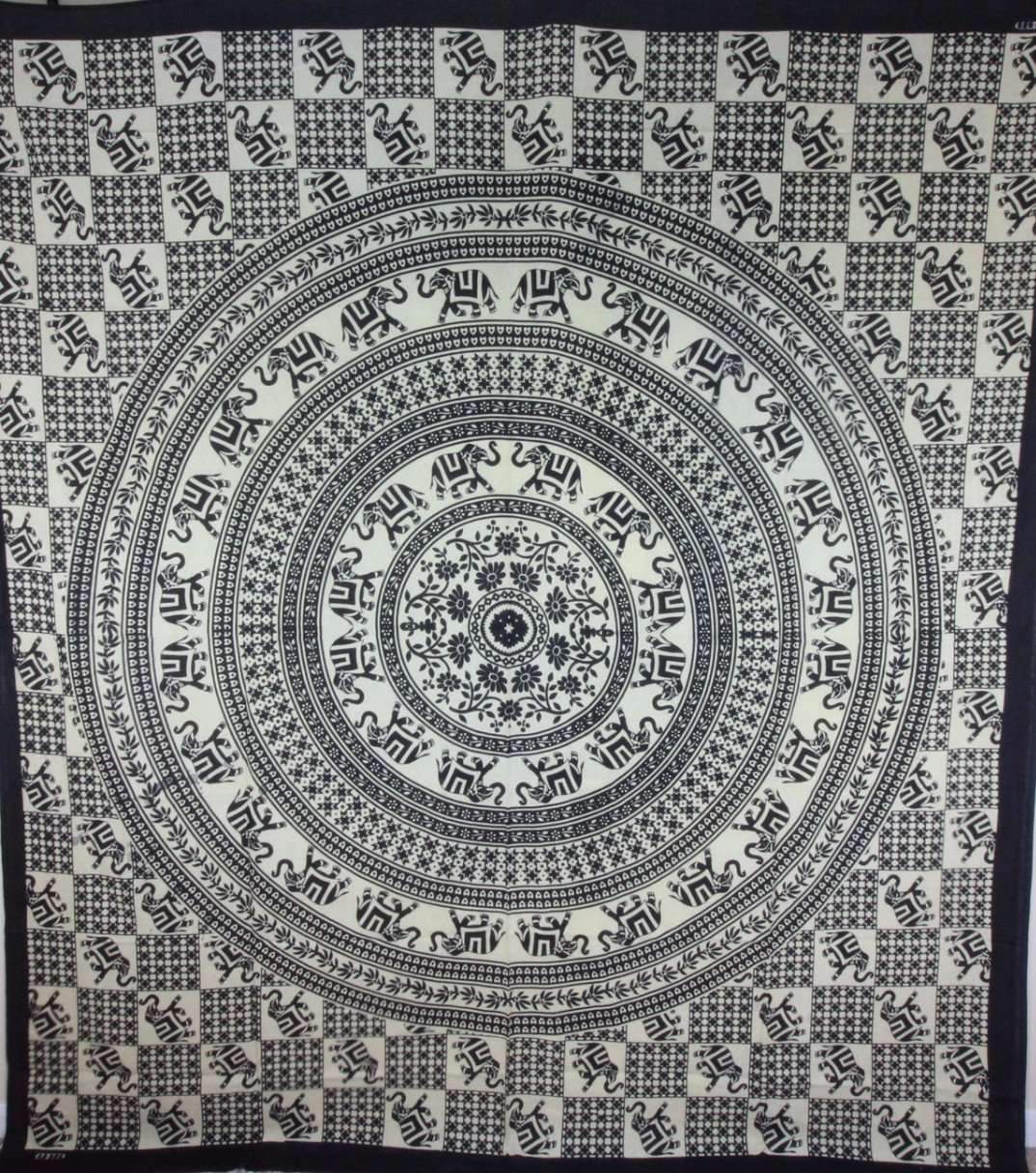 Tenture Murale Éléphant Mandala Damier Noir Blanc