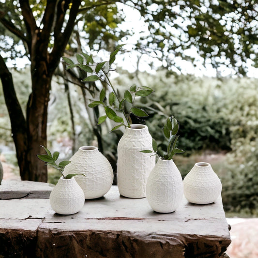 Vase en céramique à motif cannage en relief – Décoration moderne et neutre pour arrangements floraux