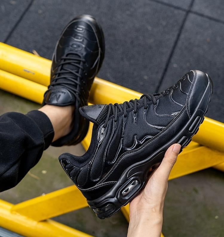 Lightweight Non-slip Smash-resistant Wear-resistant Low-top Sneakers