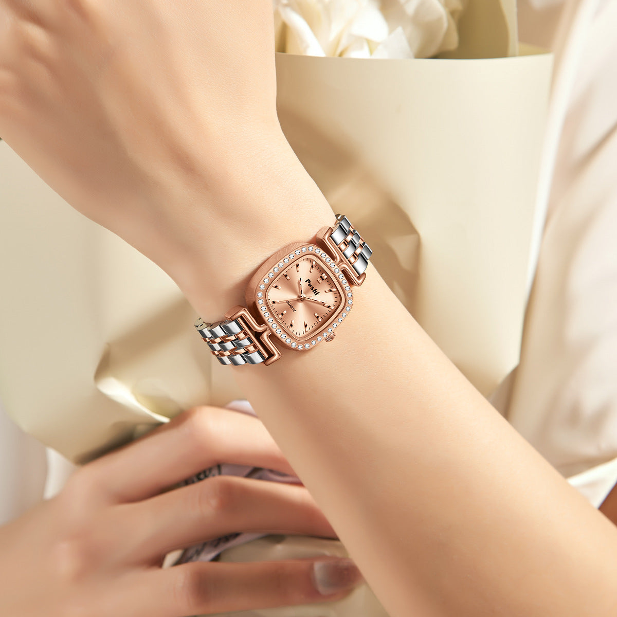 Diamond-encrusted Dial Oval-shaped Steel Bracelet Quartz Womens Watch