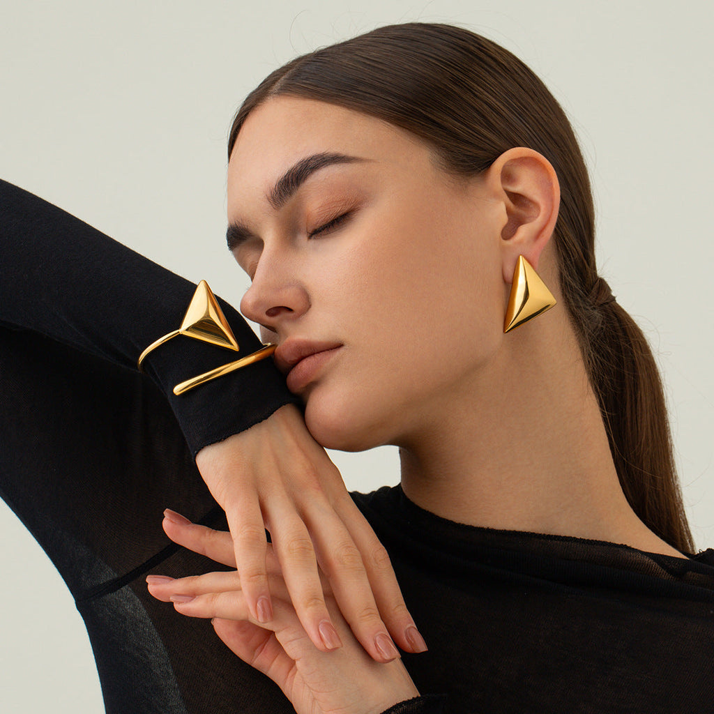 18K Gold Stainless Steel Triangle Coil Bracelet