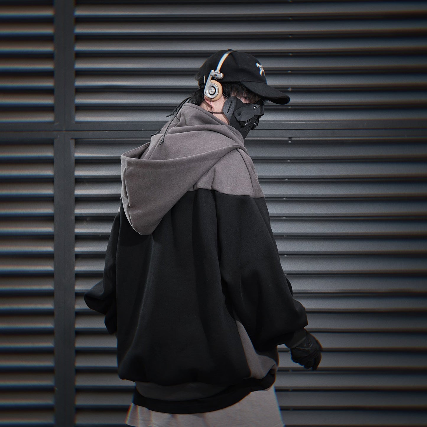 Sweat à capuche T-Tech gris HiH51