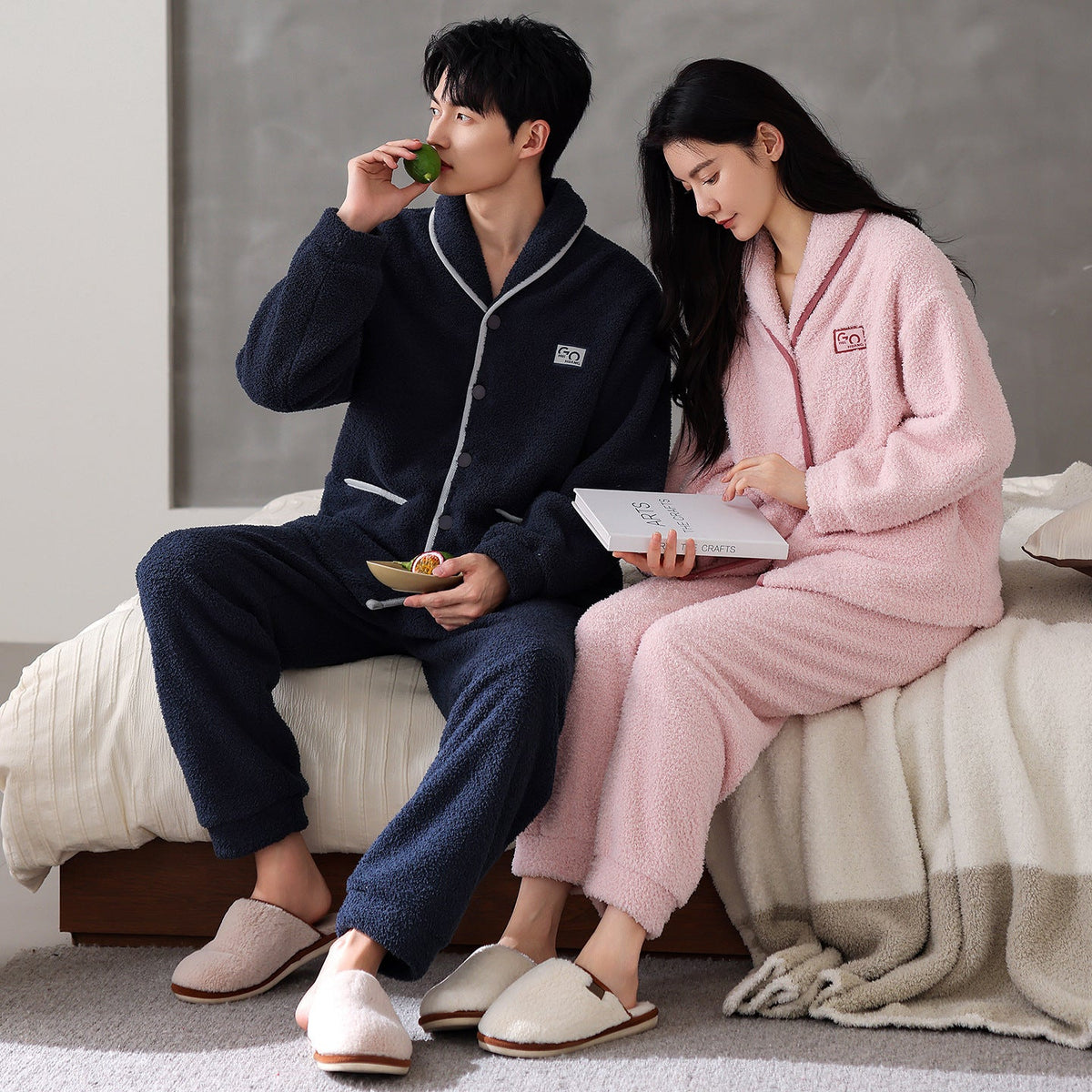 Flannel Thick Warm Long Sleeves Coral Fleece Couple Pajamas Suit