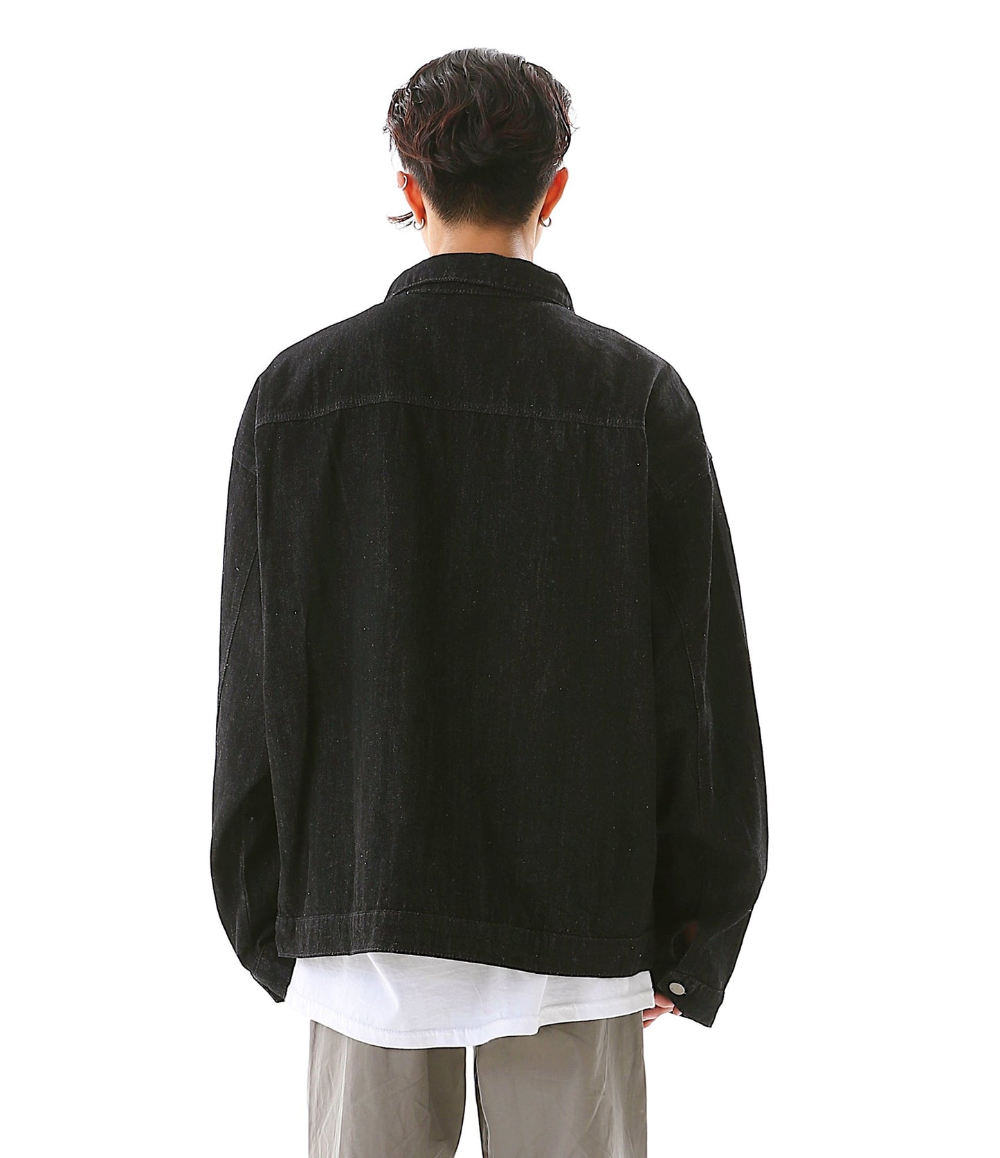 Jeansjacke mit weinendem Skelett