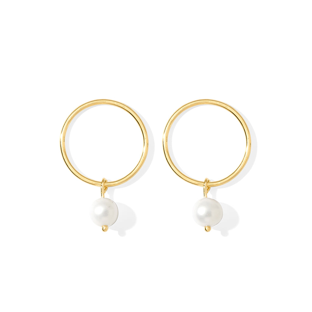 Boucles d'oreilles créoles perles d'eau douce plaqué or coquillage recyclé fait main