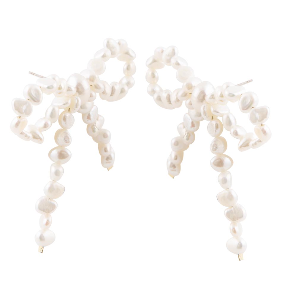 Boucles d'oreilles clous nœud perles d'eau douce blanches