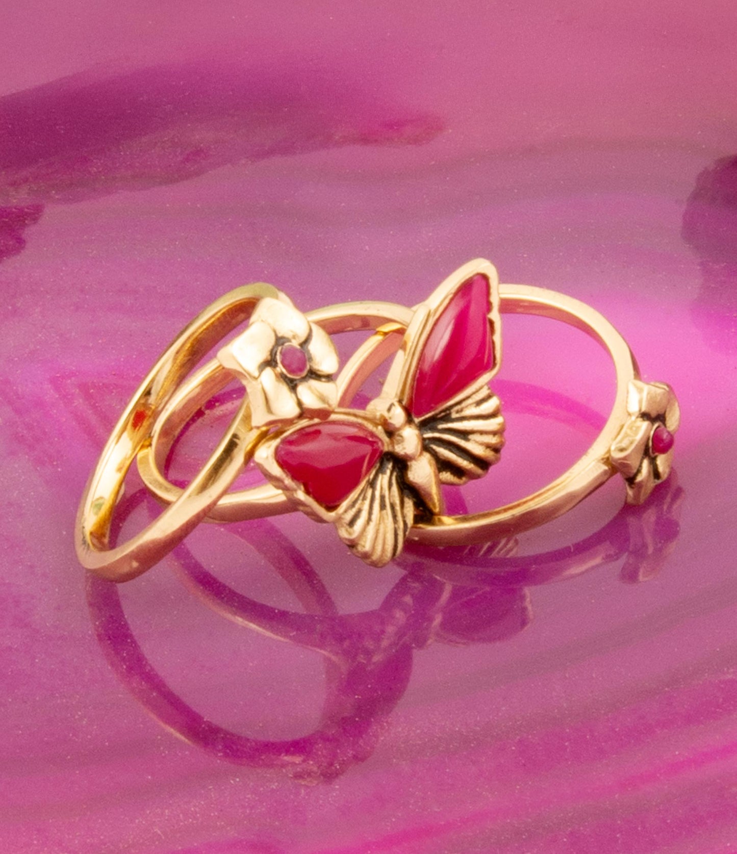 Pink Fuchsia Achat goldene Schmetterlinge dreifaches Ringset