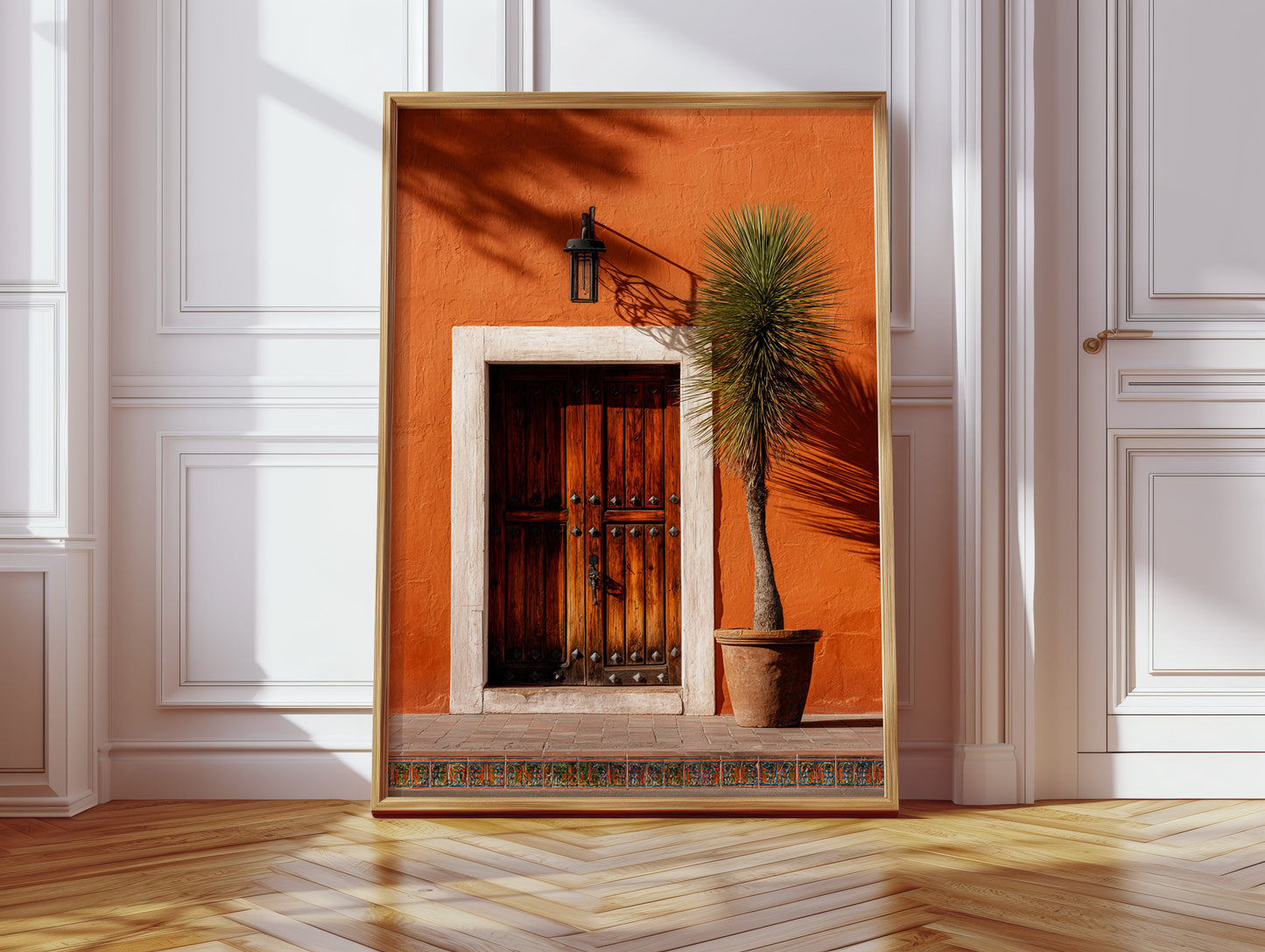 Secrets derrière des portes rustiques