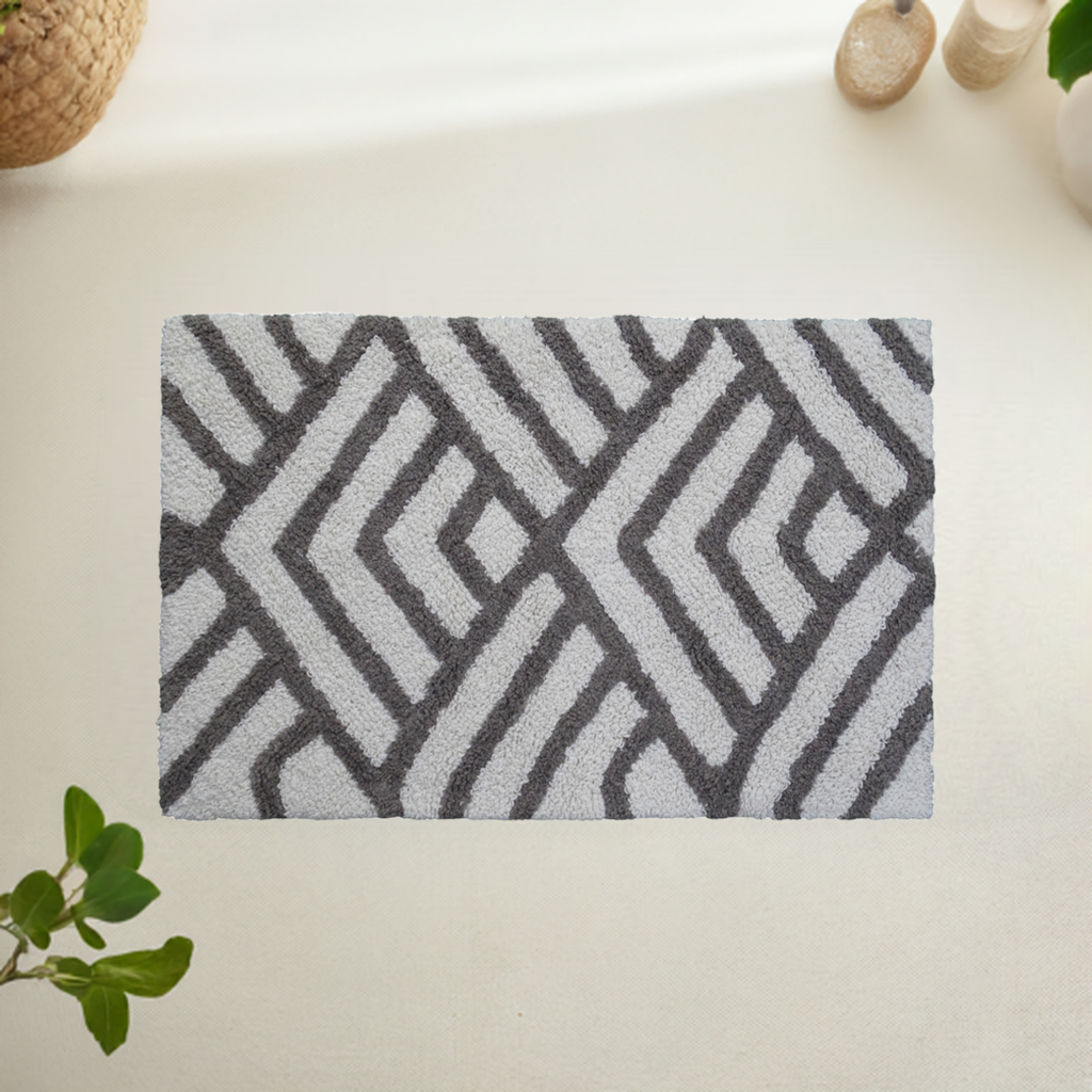 Vibhsa Bath Rug Geometric Pattern in Grey & Ivory