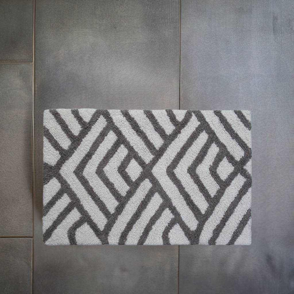 Vibhsa Bath Rug Geometric Pattern in Grey & Ivory